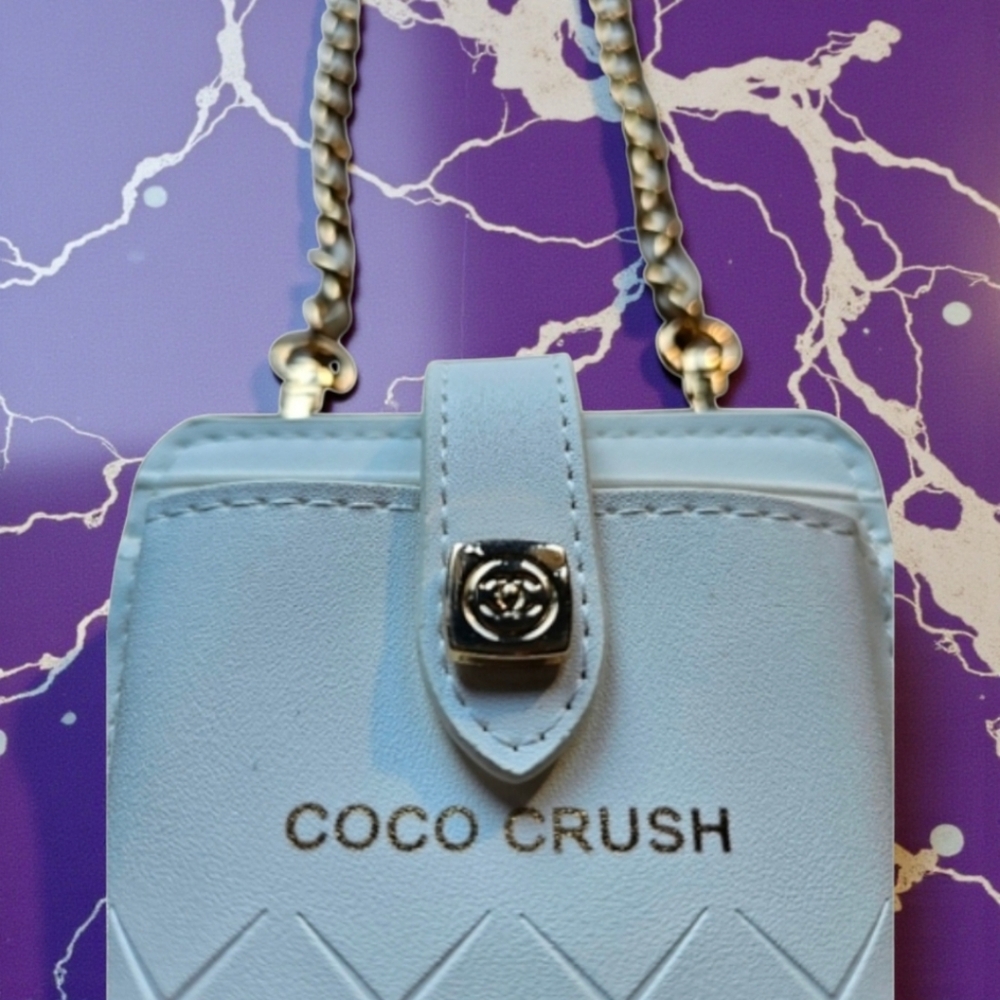 Coco Crush White Quilted Phone Holder Crossbody Card Holder NEW GWP - Picture 2 of 9